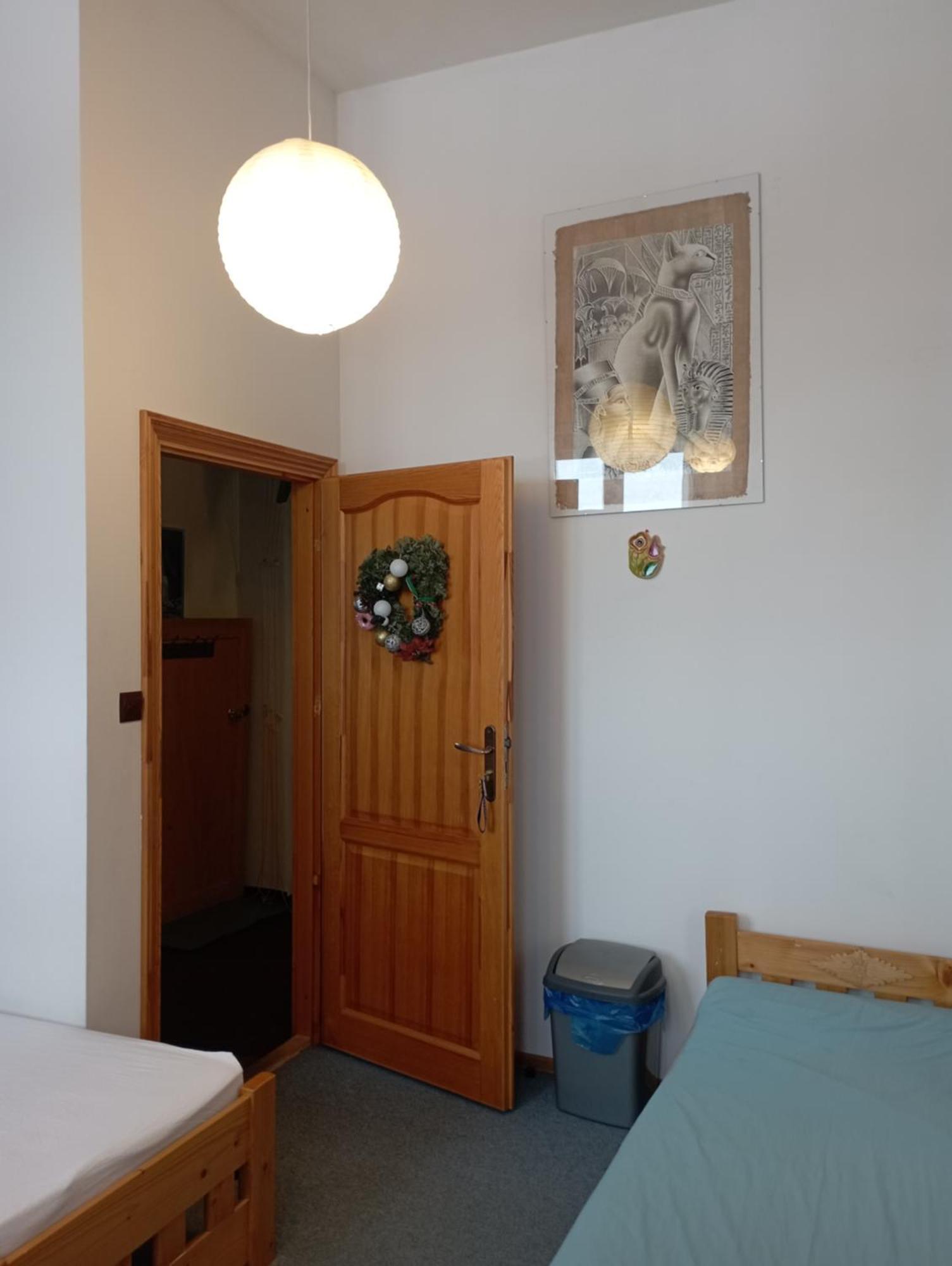 A3Apartament 2 Pokojowy Aneks Kuchenny 2 Lazienki Wlasne Na Korytarzu Villa Jumper Pobyt Na Termach Dla 2 Osob Gratis Zakopane Rom bilde